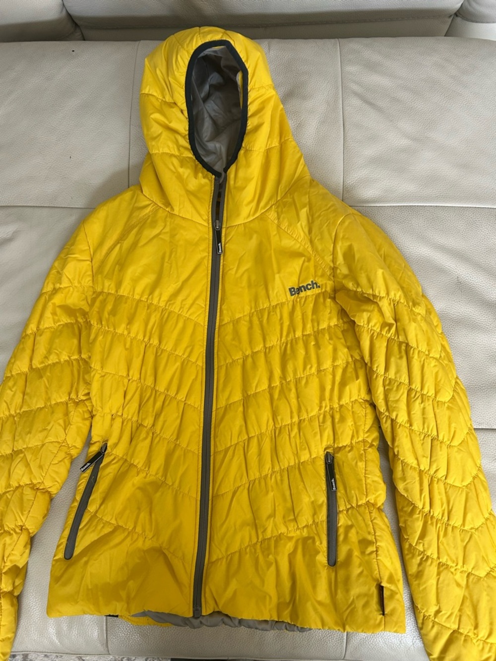 Bench Urbanwear Jacket with Yellow Trim and Beige Shell